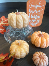 Pumpkin candle set